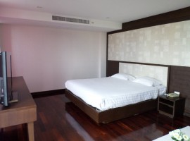 1 bedroom apartment inside Patong pool complex